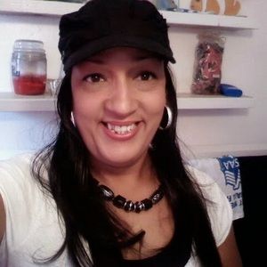 Meet your Posher, Sherry